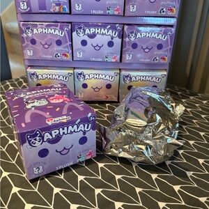 Aphmau Ice Cream Collection Chocolate Chip Cat still sealed in bag